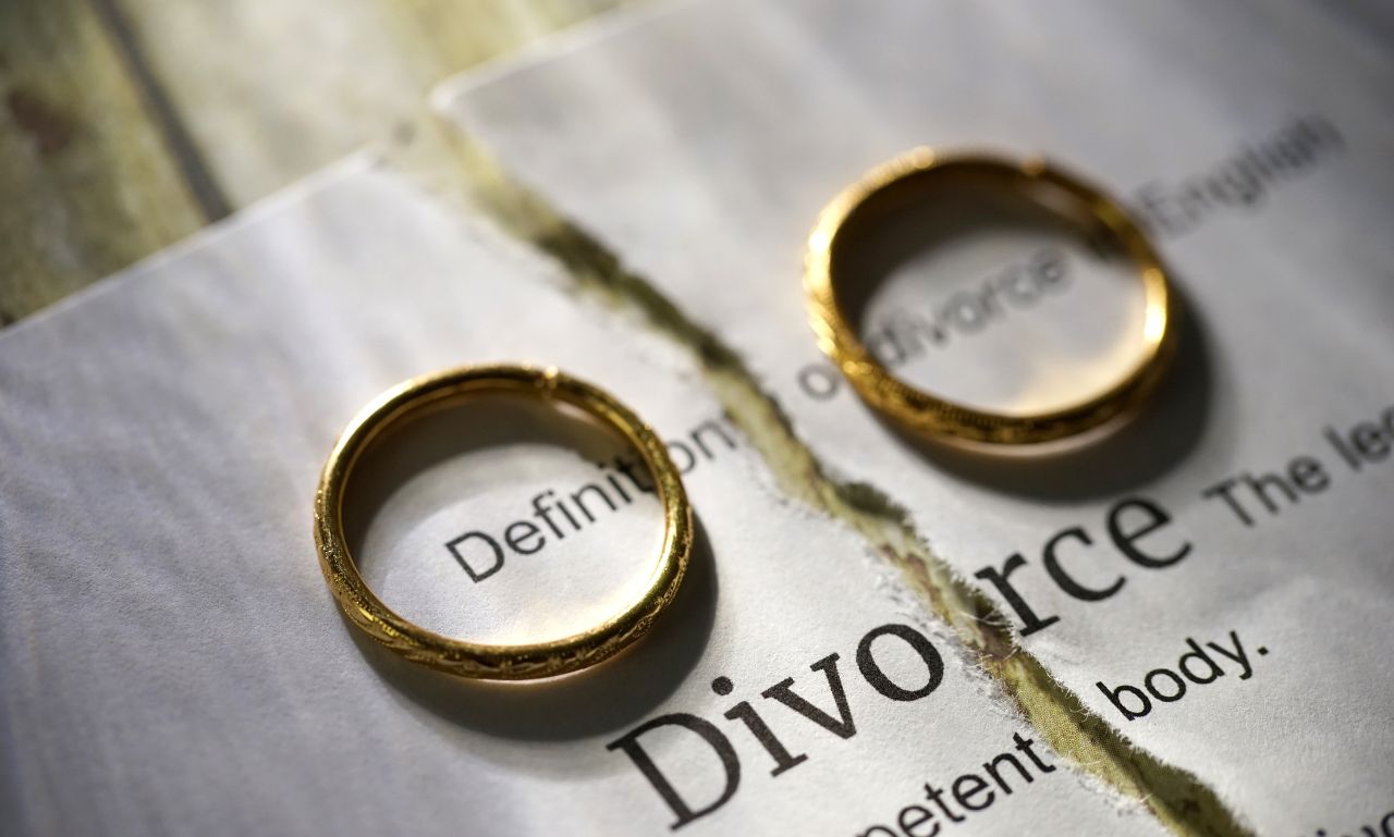 pros and cons of divorce vs separation